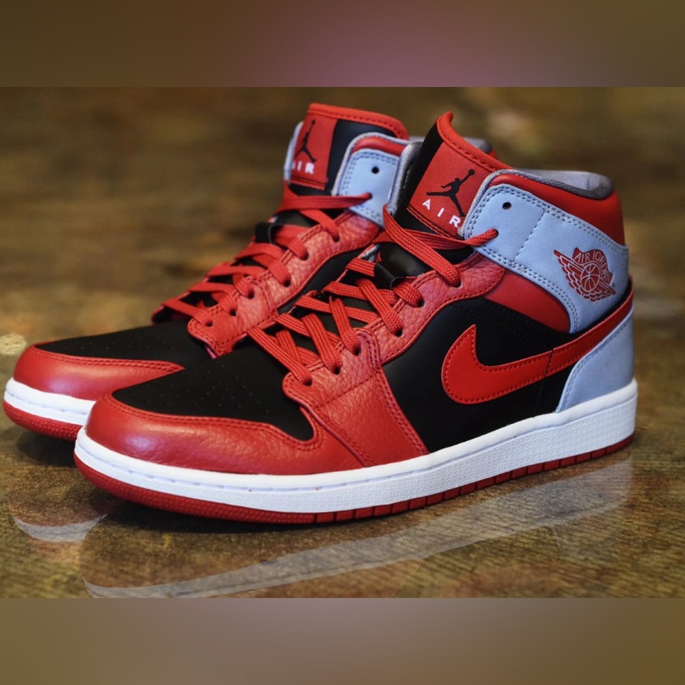 Jordan 1 GS Mid Fire Red (reflective) 
Grade School Size: 6.5 Y